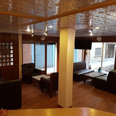 Hotel Triratna Катманду Екстериор снимка
