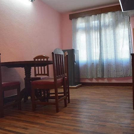 Hotel Triratna Катманду Екстериор снимка