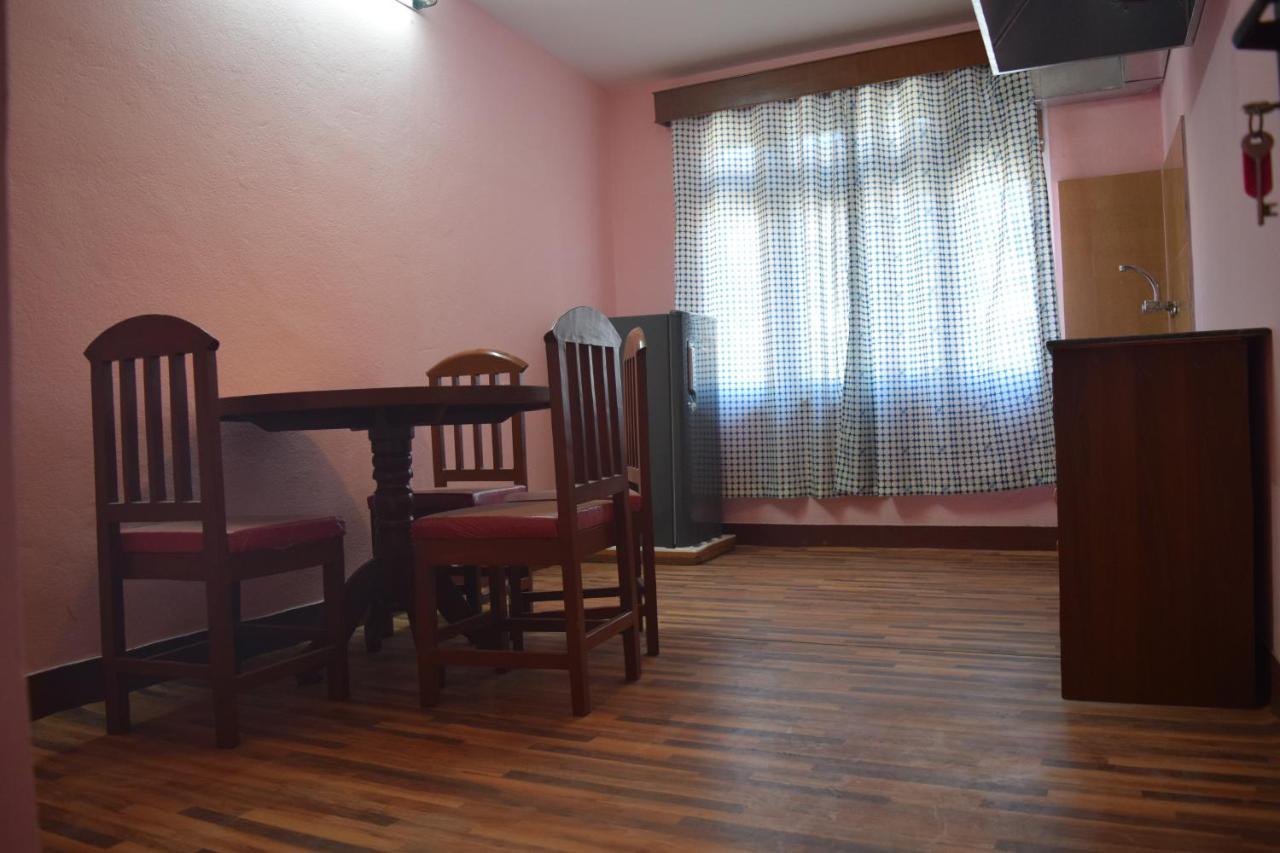 Hotel Triratna Катманду Екстериор снимка